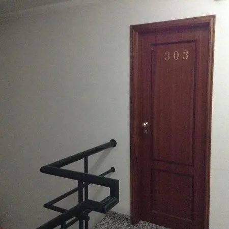 بيت ضيافة Residencial Das Trinas